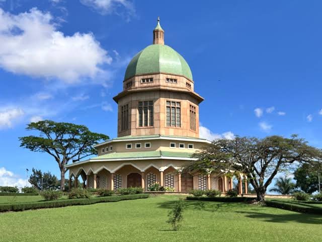 Baha'i Temple Kampala City Safari