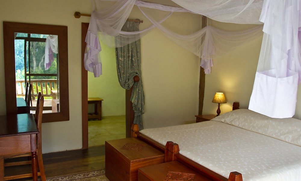 Engagi Lodge double room in Buhoma Bwindi